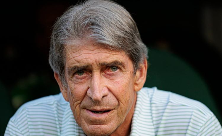 La reacción de Pellegrini por la expulsión en el Betis – Barça escuece en Barcelona y provoca una airada respuesta: «Que no venga a vendernos el relato del Real Madrid» La reacción de Pellegrini por la expulsión en el Betis – Barça escuece en Barcelona y provoca una airada respuesta: «Que no venga a vendernos el relato del Real Madrid»