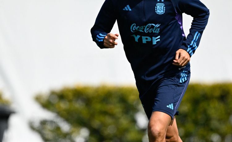 Scaloni mete prisa por el central Scaloni mete prisa por el central