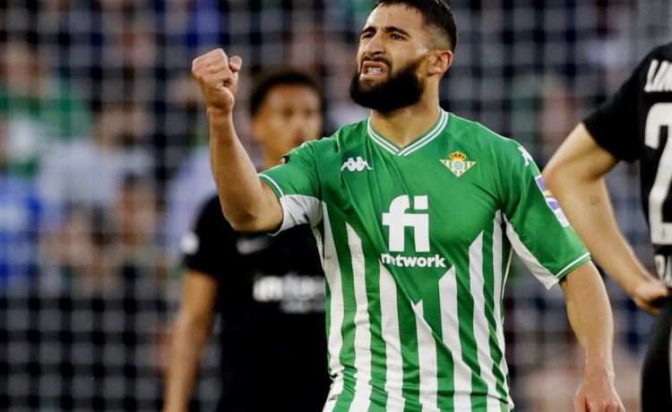 Nabil Fekir estuvo a apenas centímetros de Arabia Saudí y Jota, del Betis Nabil Fekir estuvo a apenas centímetros de Arabia Saudí y Jota, del Betis