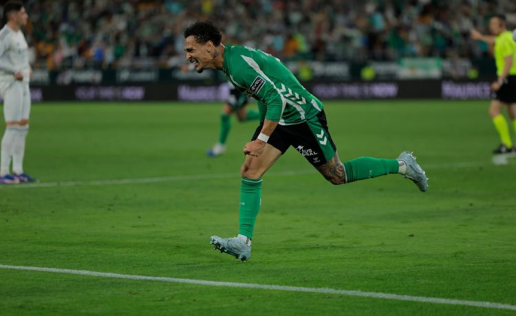 Antony aprieta a Ancelotti Antony aprieta a Ancelotti