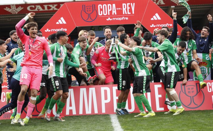 Campeones para Pellegrini Campeones para Pellegrini
