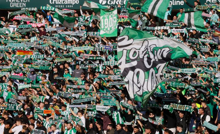 La Policía detiene al presunto autor de una agresión en un partido del Betis en La Cartuja La Policía detiene al presunto autor de una agresión en un partido del Betis en La Cartuja