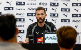 La crítica de Corberán a LaLiga: “Jugamos en desventaja competitiva” La crítica de Corberán a LaLiga: “Jugamos en desventaja competitiva”