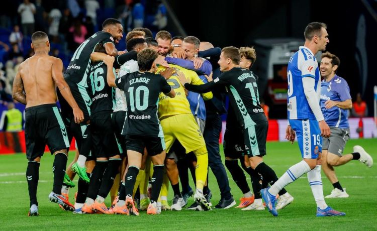 Pau y gloria para el Betis ante un Espanyol merecedor de más Pau y gloria para el Betis ante un Espanyol merecedor de más
