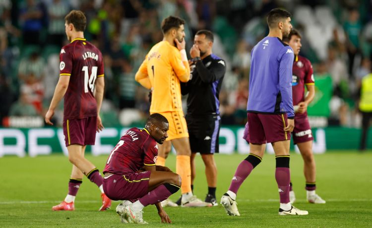 Suspensos y ¿aprobados? del Real Valladolid y… a Segunda Suspensos y ¿aprobados? del Real Valladolid y… a Segunda