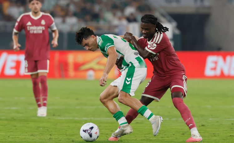 “Jugar al lado de Fornals y Ceballos es un disfrute” “Jugar al lado de Fornals y Ceballos es un disfrute”