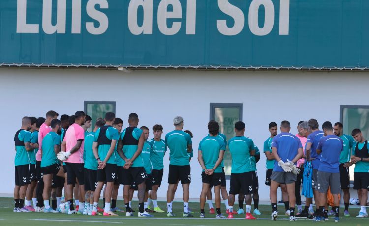Pellegrini se lleva al plantel al completo a Marbella Pellegrini se lleva al plantel al completo a Marbella