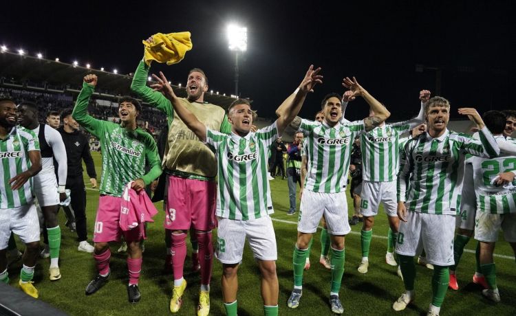 El Betis celebra el el pase a su primera final El Betis celebra el el pase a su primera final