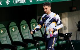 Deossa, lejos; Ceballos, cerca Deossa, lejos; Ceballos, cerca