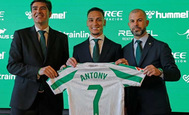 Manu Fajardo: “Que el bético disfrute y se acuerde de Salamanca o Palamós” Manu Fajardo: “Que el bético disfrute y se acuerde de Salamanca o Palamós”