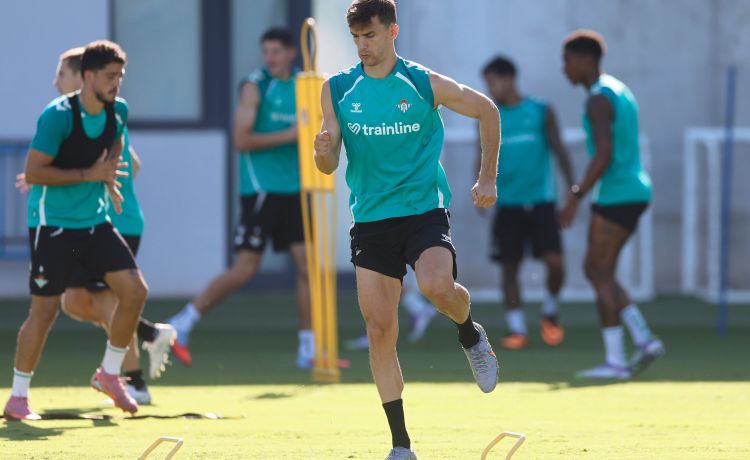 La portería a cero, una quimera sin Diego Llorente La portería a cero, una quimera sin Diego Llorente