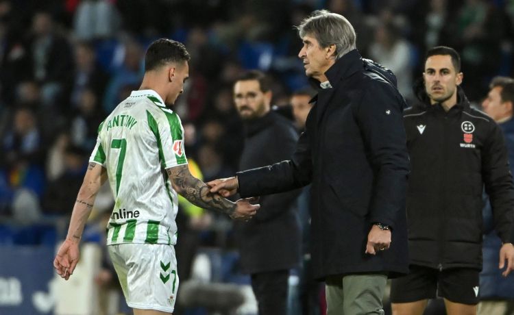 Antony ve la roja directa y no estará contra el Real Madrid Antony ve la roja directa y no estará contra el Real Madrid