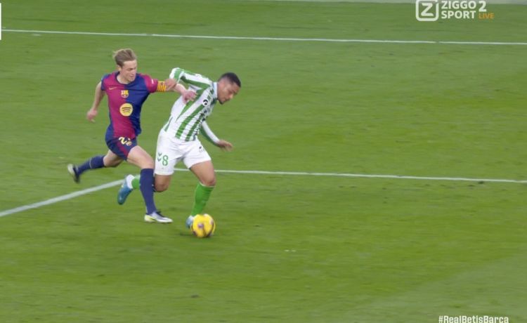 La polémica en el penalti a Vitor Roque: «Puede ser roja» La polémica en el penalti a Vitor Roque: «Puede ser roja»