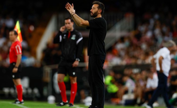 Corberán: “Los pitos se cambian ganando partidos” Corberán: “Los pitos se cambian ganando partidos”