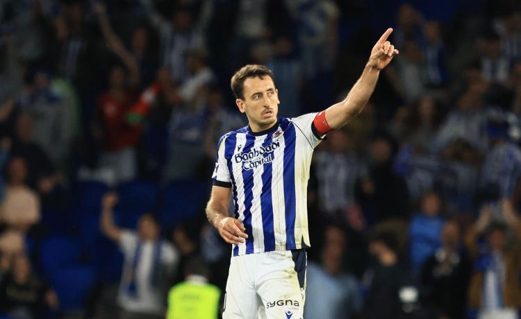 Oyarzabal corona su mejor curso goleador con la cifra mágica de los 100 goles en Liga Oyarzabal corona su mejor curso goleador con la cifra mágica de los 100 goles en Liga