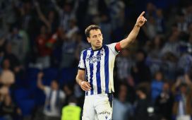 Oyarzabal corona su mejor curso goleador con la cifra mágica de los 100 goles en Liga Oyarzabal corona su mejor curso goleador con la cifra mágica de los 100 goles en Liga