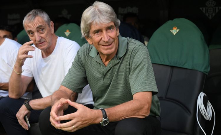 Pellegrini: “La plantilla es muy parecida a la del año pasado” Pellegrini: “La plantilla es muy parecida a la del año pasado”