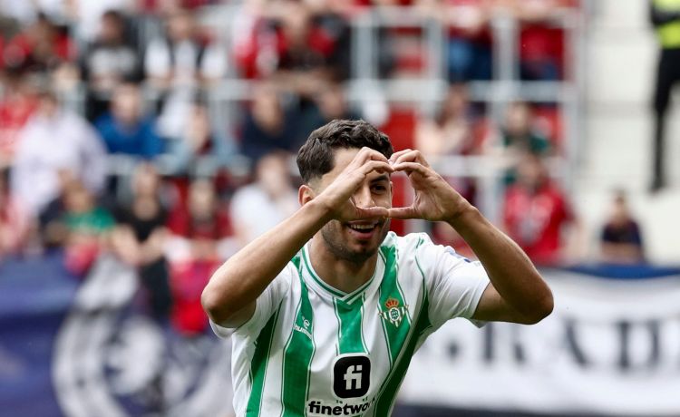 Ayoze dice “no” al Betis y jugará en el Villarreal Ayoze dice “no” al Betis y jugará en el Villarreal