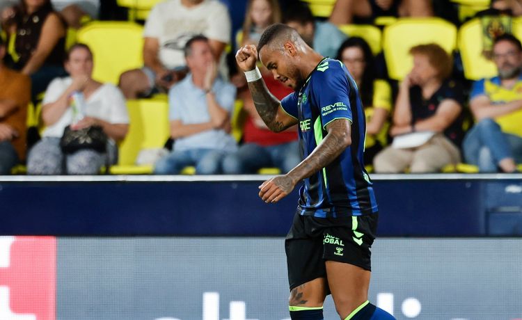 Natan sigue soñando con la llamada de Brasil Natan sigue soñando con la llamada de Brasil
