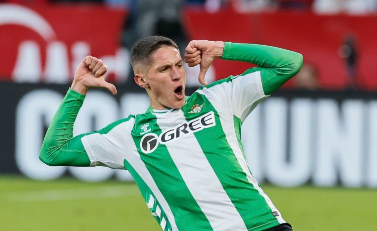 El Sporting avanza por un Altimira que sigue sin tenerlo claro El Sporting avanza por un Altimira que sigue sin tenerlo claro