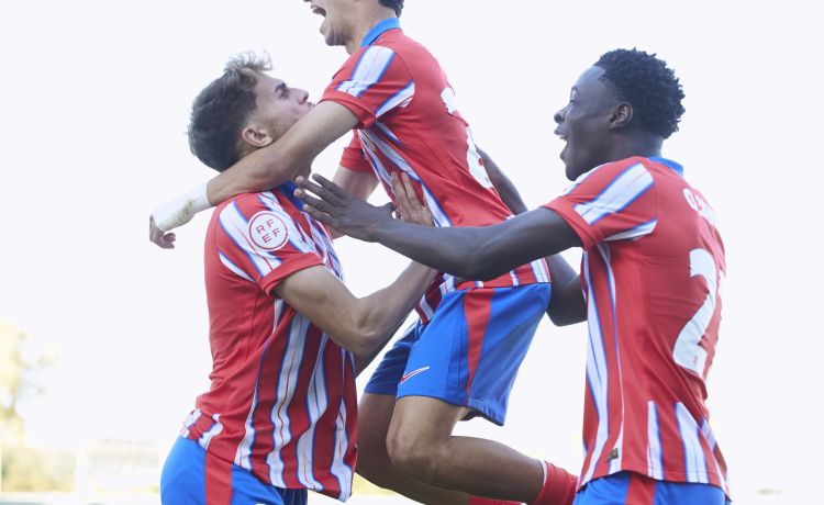 El Atleti B pone la directa y aspira a todo El Atleti B pone la directa y aspira a todo