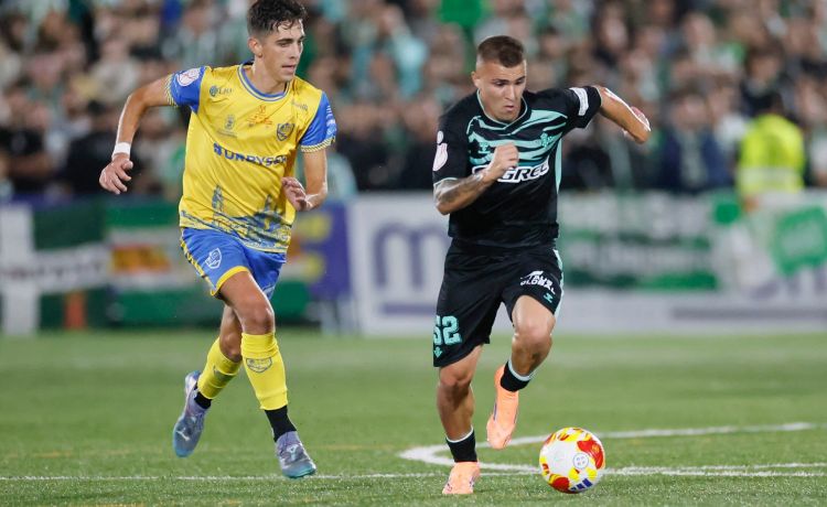 Pablo García lidera el paseo del Betis Pablo García lidera el paseo del Betis