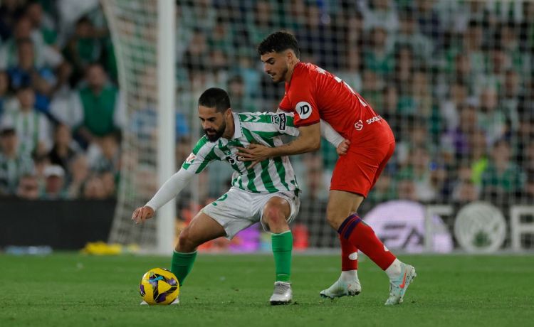 LaLiga denuncia 14 incidentes en Betis-Sevilla y el cántico “Parejo es un borracho” en Getafe LaLiga denuncia 14 incidentes en Betis-Sevilla y el cántico “Parejo es un borracho” en Getafe