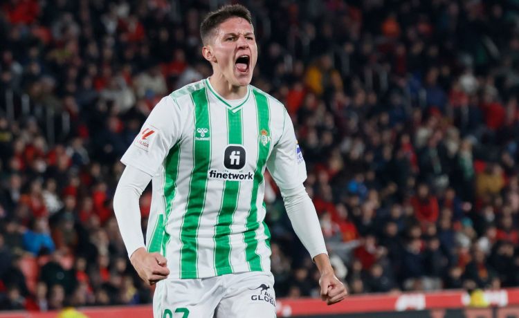 Altimira: “Me gustaría ser más importante para el equipo” Altimira: “Me gustaría ser más importante para el equipo”