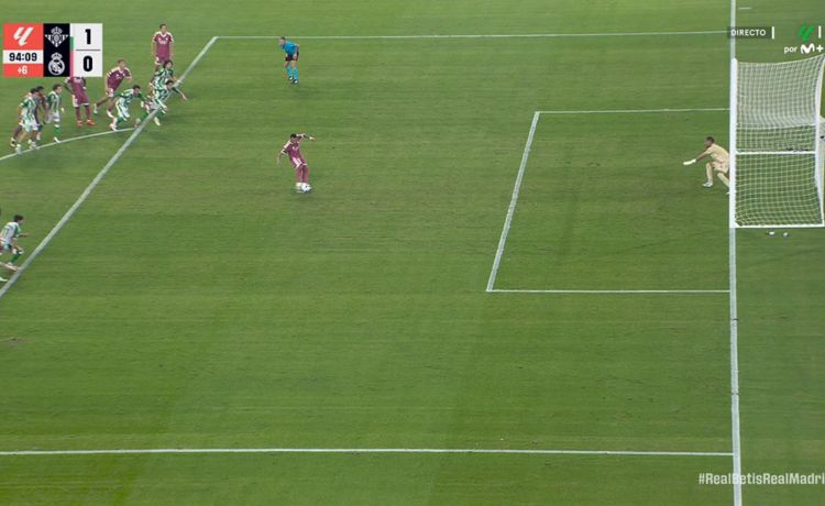 El matiz que cambia la polémica del Betis-Madrid: no hubo invasión de área para el CTA El matiz que cambia la polémica del Betis-Madrid: no hubo invasión de área para el CTA