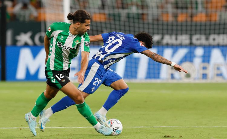 Aprobados y suspensos del Alavés: perdonar y regalar en Sevilla Aprobados y suspensos del Alavés: perdonar y regalar en Sevilla