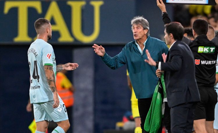 “A ver si el Betis me hace un contrato vitalicio” “A ver si el Betis me hace un contrato vitalicio”