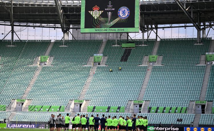 El último entrenamiento del Betis antes de la final El último entrenamiento del Betis antes de la final