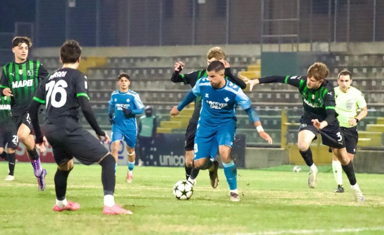 El Betis resiste y se cuela en los dieciseisavos de la Youth League El Betis resiste y se cuela en los dieciseisavos de la Youth League