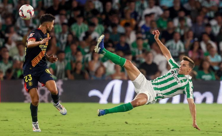 Diego Llorente vuelve a LaLiga por la puerta grande Diego Llorente vuelve a LaLiga por la puerta grande