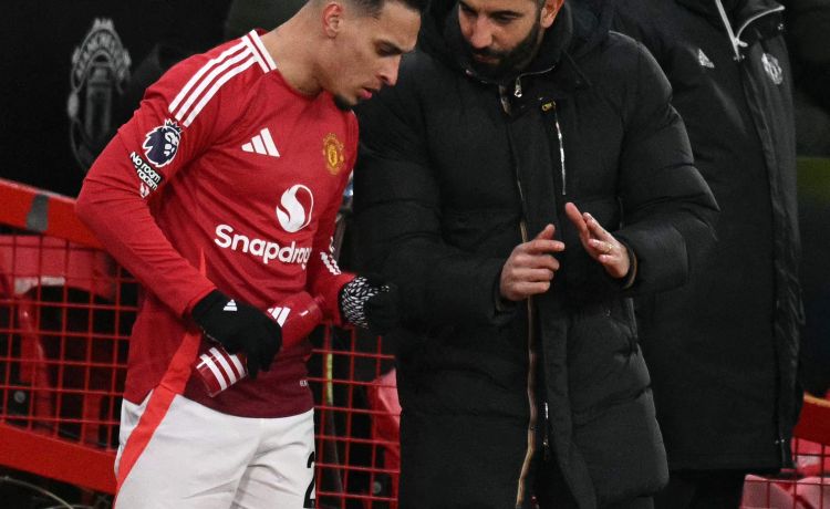 Los agentes de Antony preparan su llegada en Sevilla Los agentes de Antony preparan su llegada en Sevilla