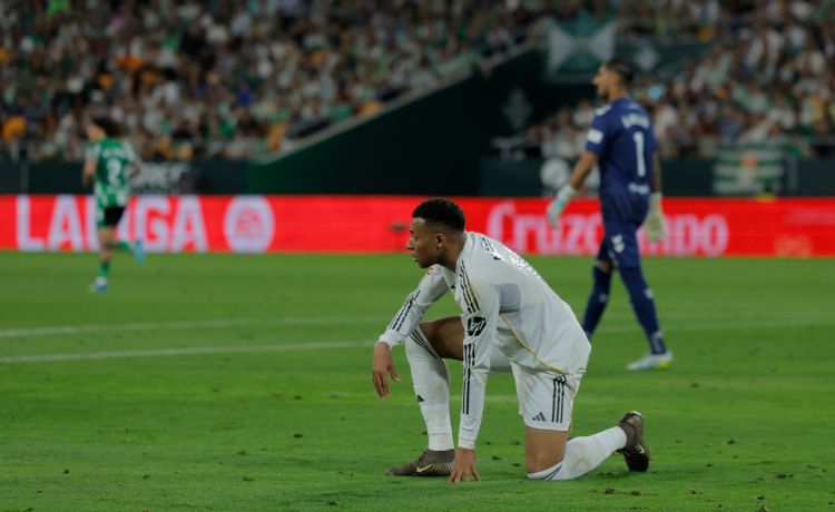 Mbappé da el susto en La Cartuja Mbappé da el susto en La Cartuja