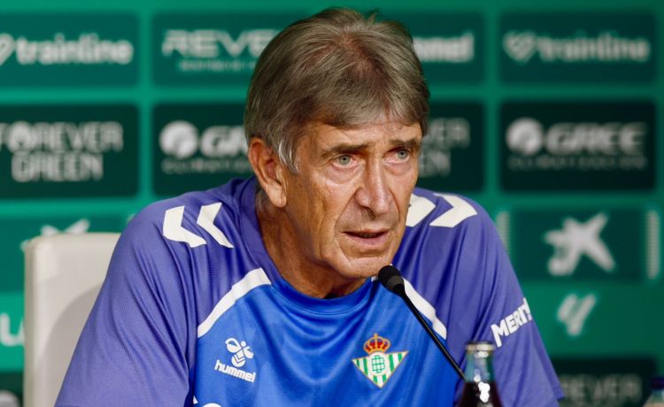 Pellegrini: “Antony quiere volver, pero también decide el United” Pellegrini: “Antony quiere volver, pero también decide el United”