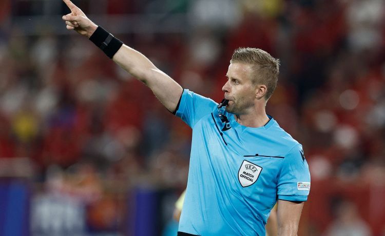 El sueco Nyberg arbitrará el Fiorentina-Betis El sueco Nyberg arbitrará el Fiorentina-Betis