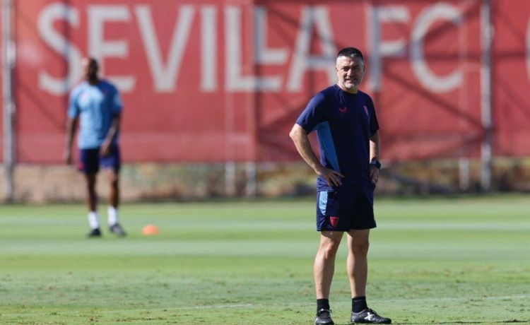 García Pimienta: “Si el derbi fuera hoy, Isaac jugaría” García Pimienta: “Si el derbi fuera hoy, Isaac jugaría”