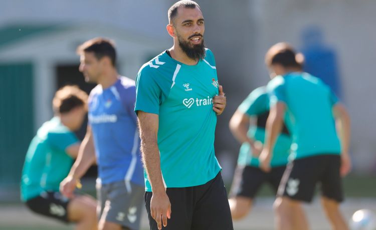 Pellegrini enseña la puerta a Borja Iglesias y Fran Vieites Pellegrini enseña la puerta a Borja Iglesias y Fran Vieites