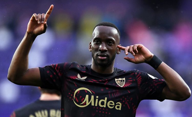 Solo Lamine ‘regatea’ a Lukebakio Solo Lamine ‘regatea’ a Lukebakio