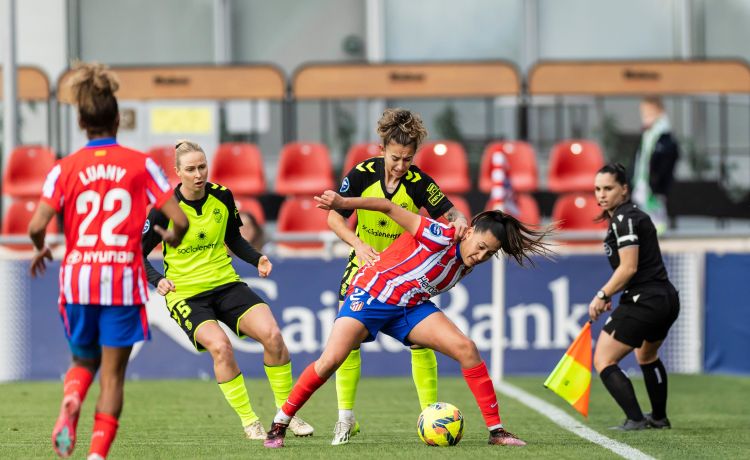 El Betis araña un punto en la enésima siesta del Atlético El Betis araña un punto en la enésima siesta del Atlético