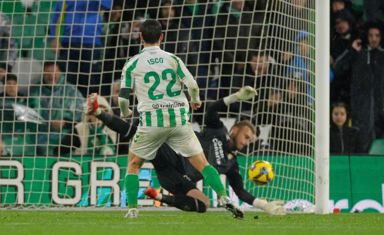 Aprobados y suspensos de Las Palmas: Cillessen paró un penalti y Essugo la volvió a liar Aprobados y suspensos de Las Palmas: Cillessen paró un penalti y Essugo la volvió a liar