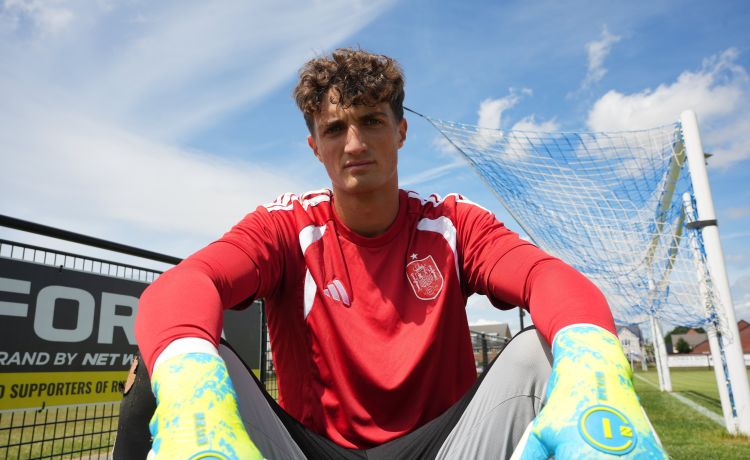 Manu González: “Contreras me ayuda a preparar los penaltis” Manu González: “Contreras me ayuda a preparar los penaltis”
