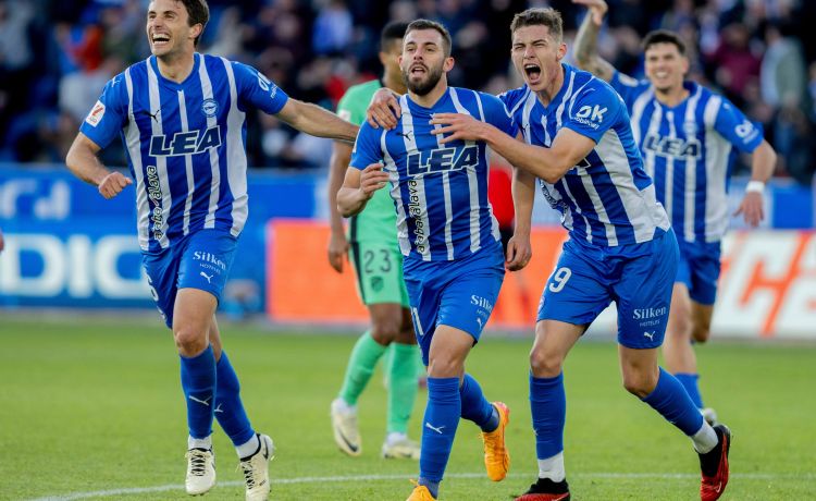 El Alavés no ha recibido todavía ninguna oferta por Luis Rioja El Alavés no ha recibido todavía ninguna oferta por Luis Rioja