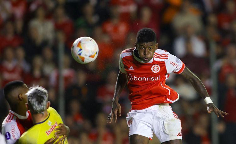 El Betis aprieta por Vitao El Betis aprieta por Vitao