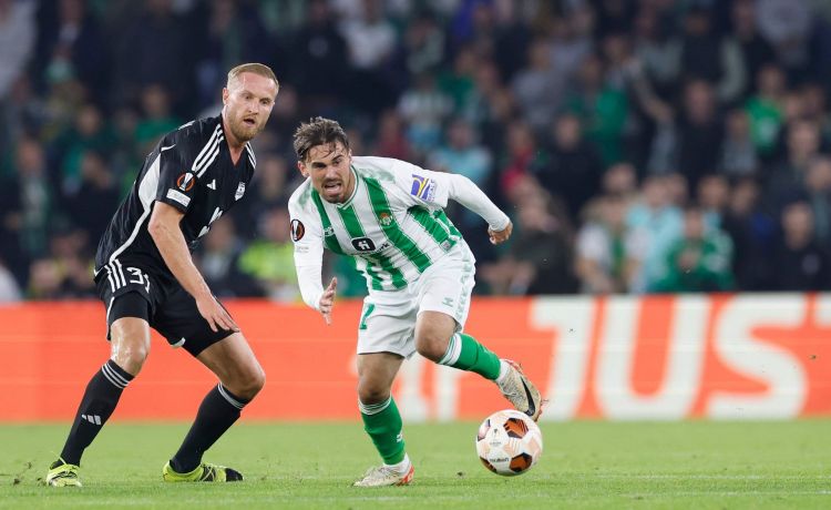 Cesc se fija en Rodri Cesc se fija en Rodri