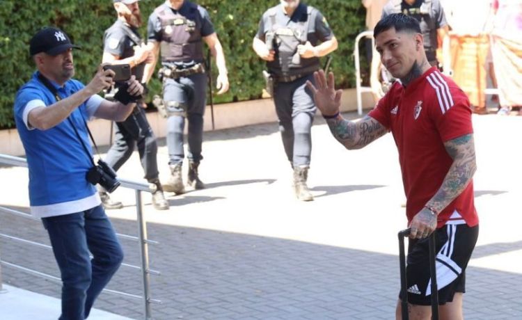 El Betis cierra a Bakambu y tiene muy cerca a Chimy Ávila El Betis cierra a Bakambu y tiene muy cerca a Chimy Ávila