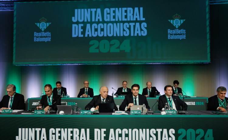 El Betis convoca su Junta General Ordinaria y Extraordinaria de Accionistas para el 16 de diciembre El Betis convoca su Junta General Ordinaria y Extraordinaria de Accionistas para el 16 de diciembre
