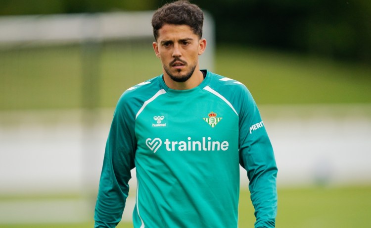 Fornals entrena con el Betis tras jugar ayer con España Fornals entrena con el Betis tras jugar ayer con España